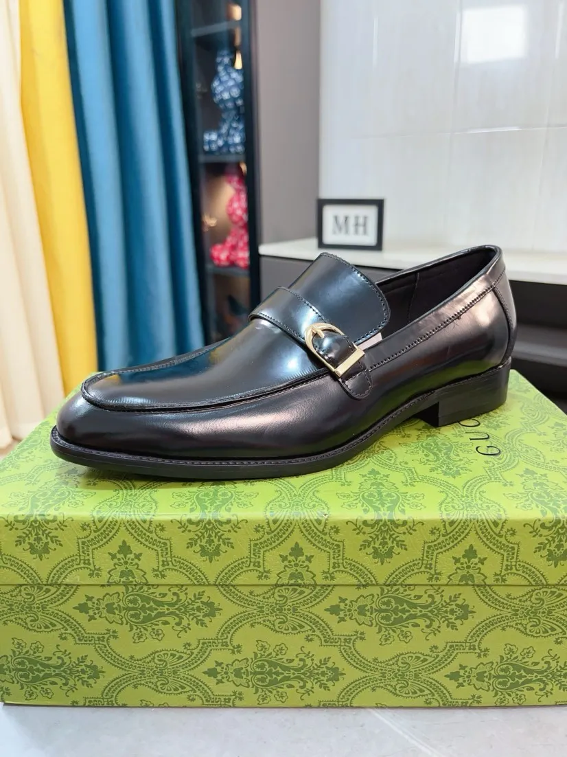 Men's shoes 💰500🌹🌹[GUCCI Gucci] A new style of formal men's leather shoes is coming ~ The original quality upper is made of Italian cowhide➕The leather is soft and delicate, comfortable and soft. The top layer of genuine leather, rubber wear-resistant outsole, the shoe shape is dignified and domineering, and the luxury charm is not concealed! The natural and free nouveau riche leads the trend. Code number: 38-44